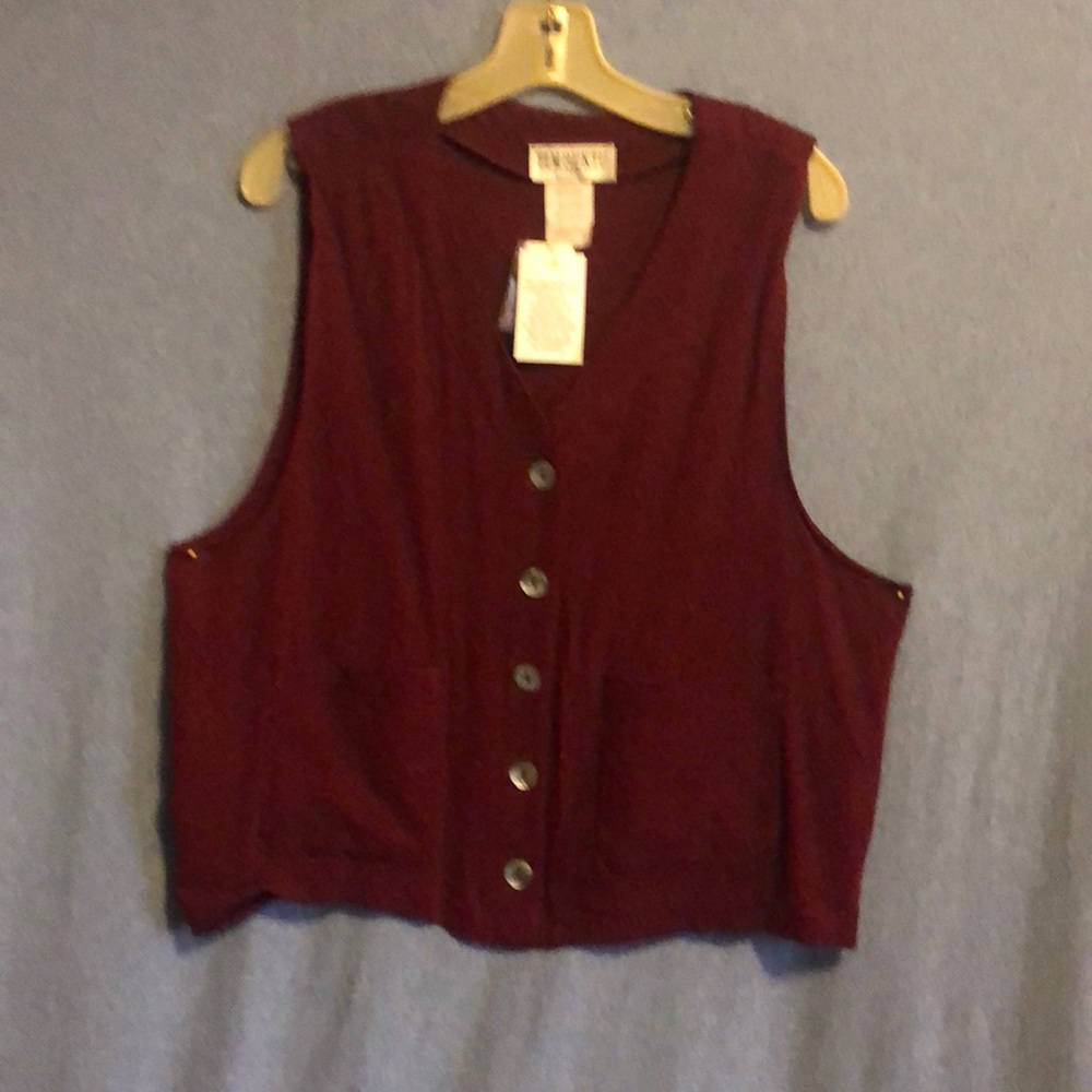 NWT Timbuktu Station burgandy sleeveless top size xl (3)